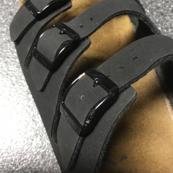Birki’s Birkenstock 3 Strap Black Sandals - Picture 11 of 11